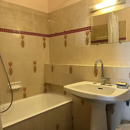 Διαμέρισμα 2p Avec Terrasses, Parking Prive, A 100m Des Plages - Juan-les-pins - Fr-1-252-196 Αντίμπ