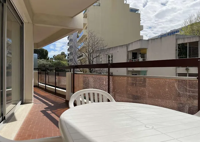 2p Avec Terrasses, Parking Prive, A 100m Des Plages - Juan-les-pins - Fr-1-252-196 Апартаменты