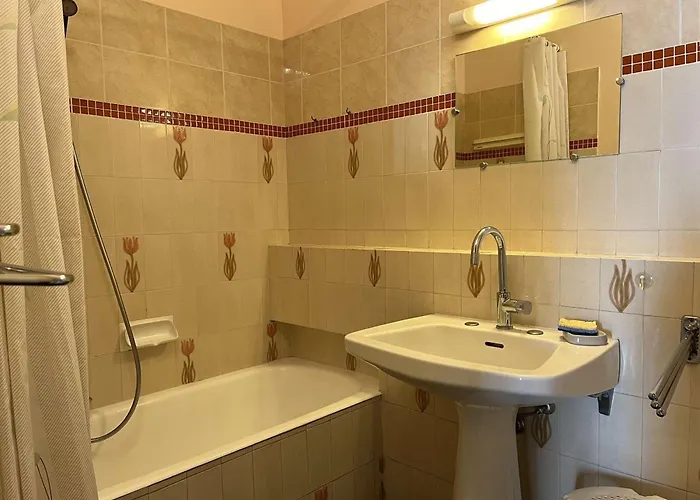 Appartement 2p Avec Terrasses, Parking Privé, à 100m Des Plages - Juan-les-pins - Fr-1-252-196 Antibes